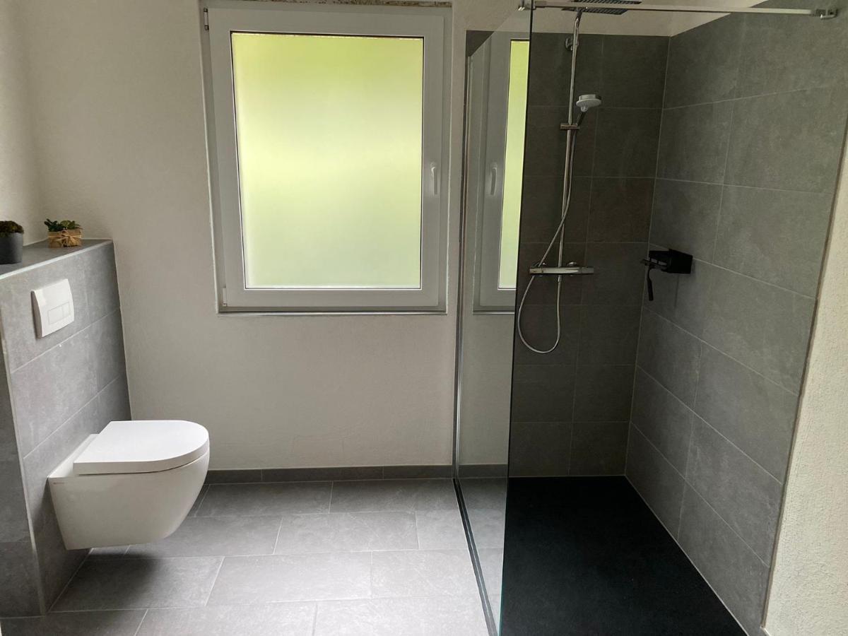 Ringtoys Rooms Mit Einem Gemeinschaftsbad One Bathroom To Share With Four Rooms Welcherath 外观 照片