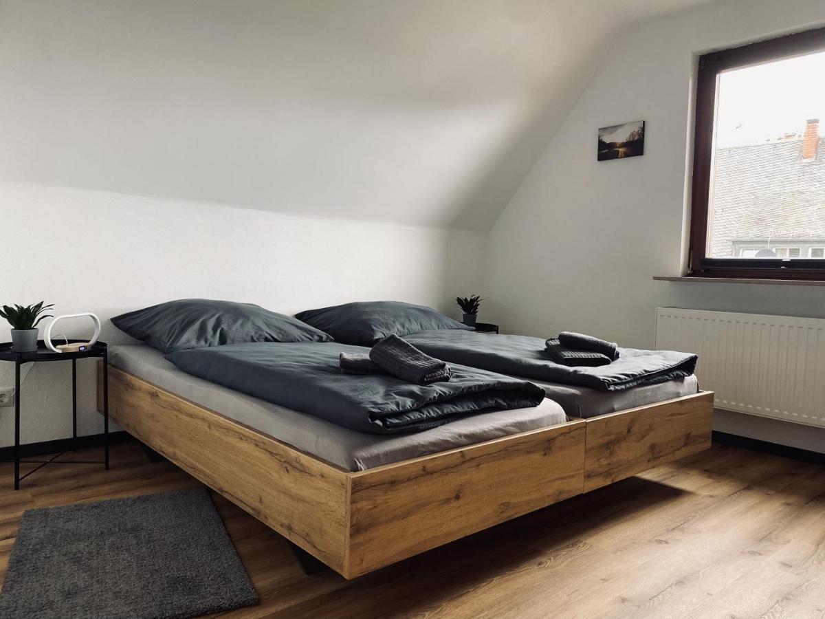Ringtoys Rooms Zimmer Mit Geimeindebadezimmer Welcherath 外观 照片