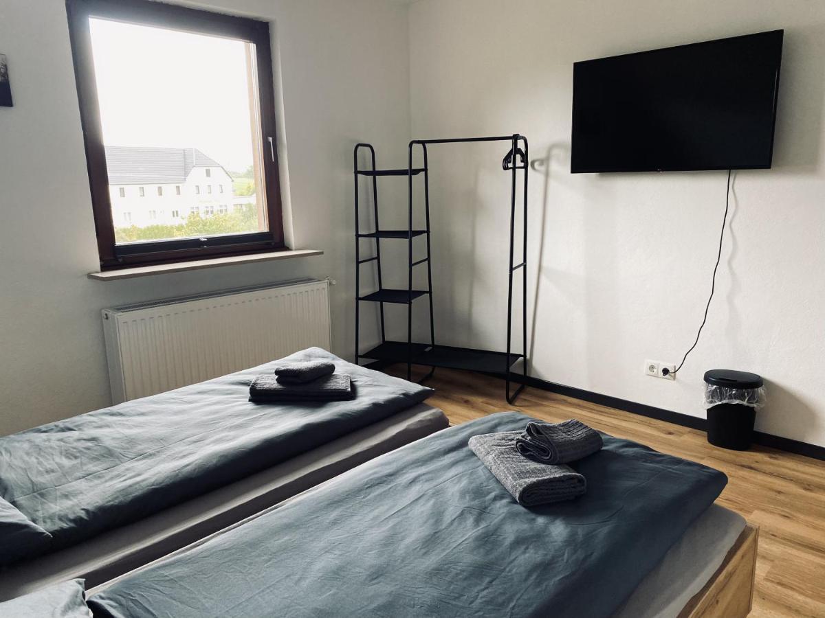 Ringtoys Rooms Zimmer Mit Geimeindebadezimmer Welcherath 外观 照片
